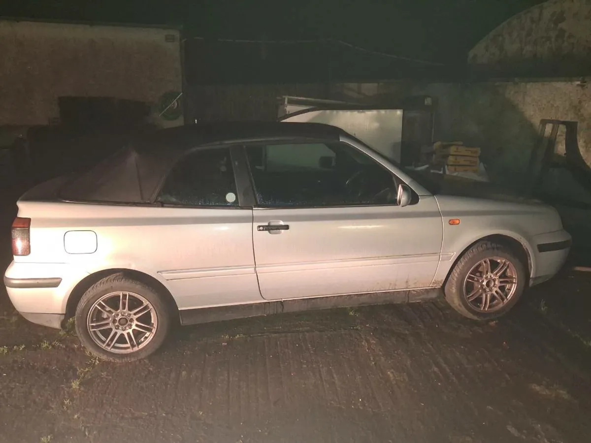 1999 VW Golf Cabriolet - Image 3