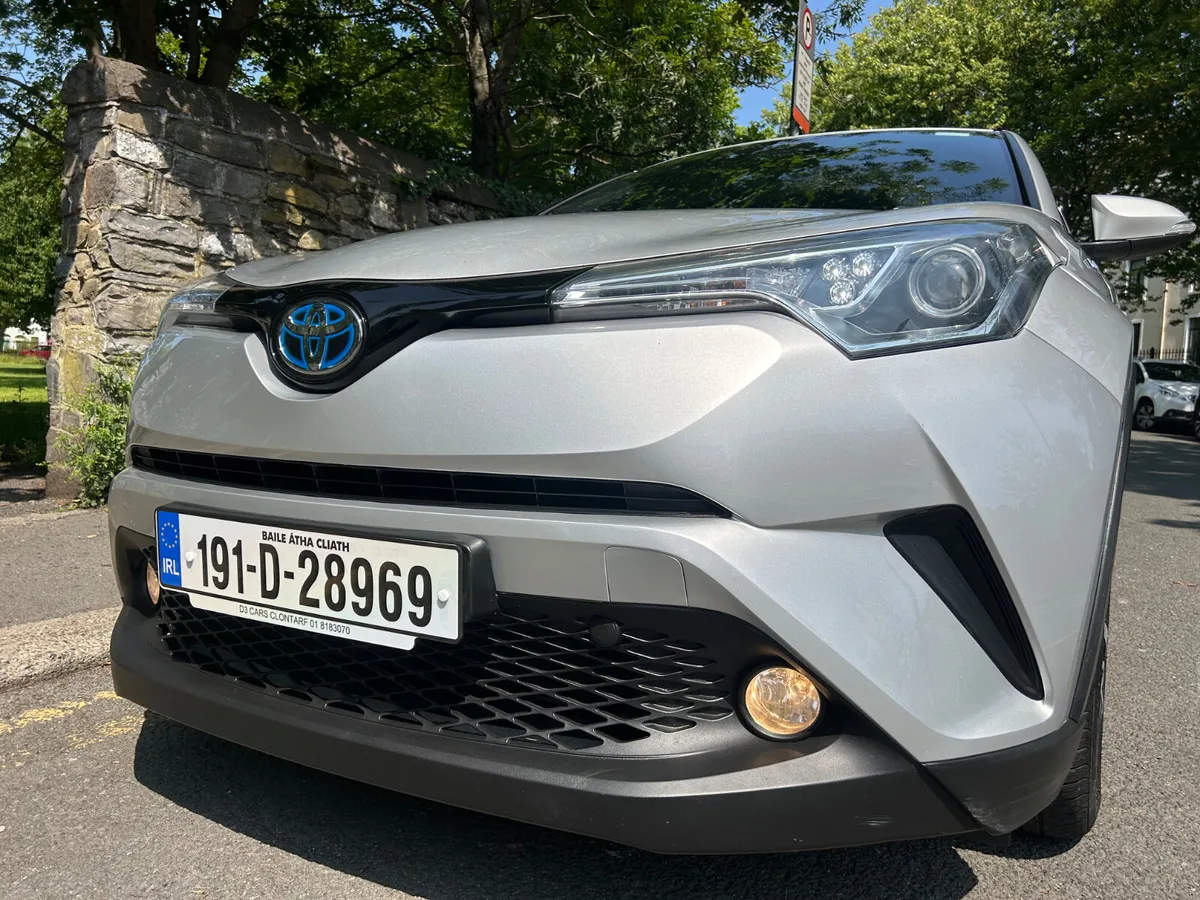 2019 TOYOTA CHR HYBRID PARKING CAMERA - Image 1