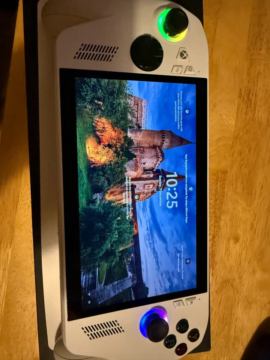 Asus ROG Xbox Ally (2025) RC73YA 512GB - Image 1