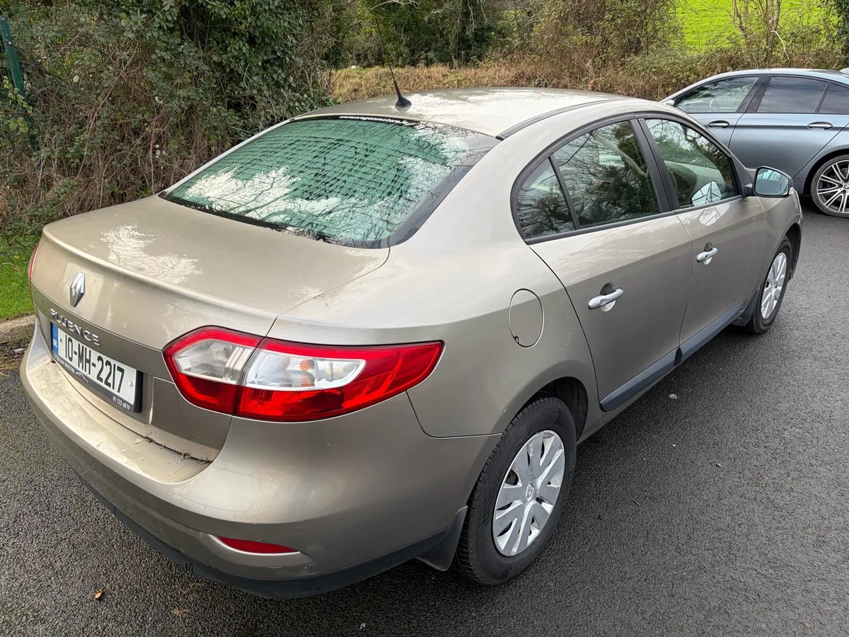 10 RENAULT FLUENCE NCT 08/26 - Image 3