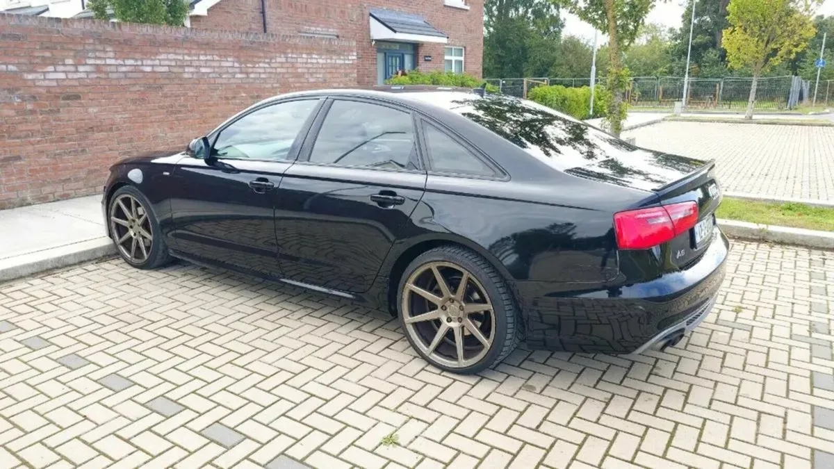 Audi A6 2012 - Image 2