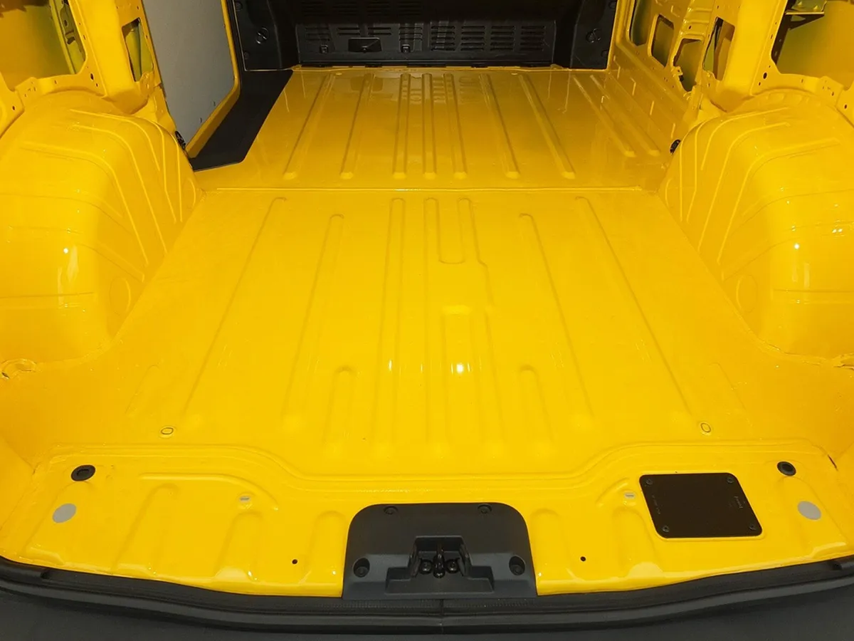 2025 Ford Transit Custom Panel Van - Image 2