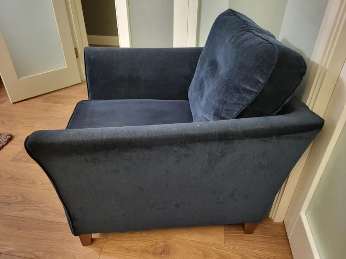 3+1 Couch and Armchair set - Image 4