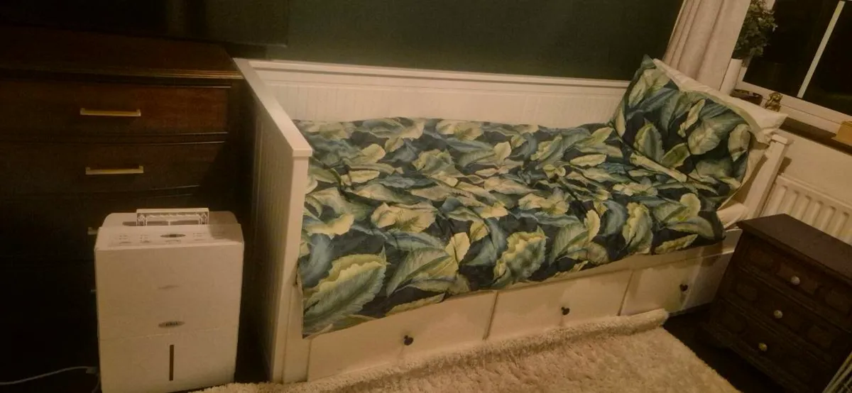 Ikea Hemnes Day Bed with 3 Drawers - Image 2