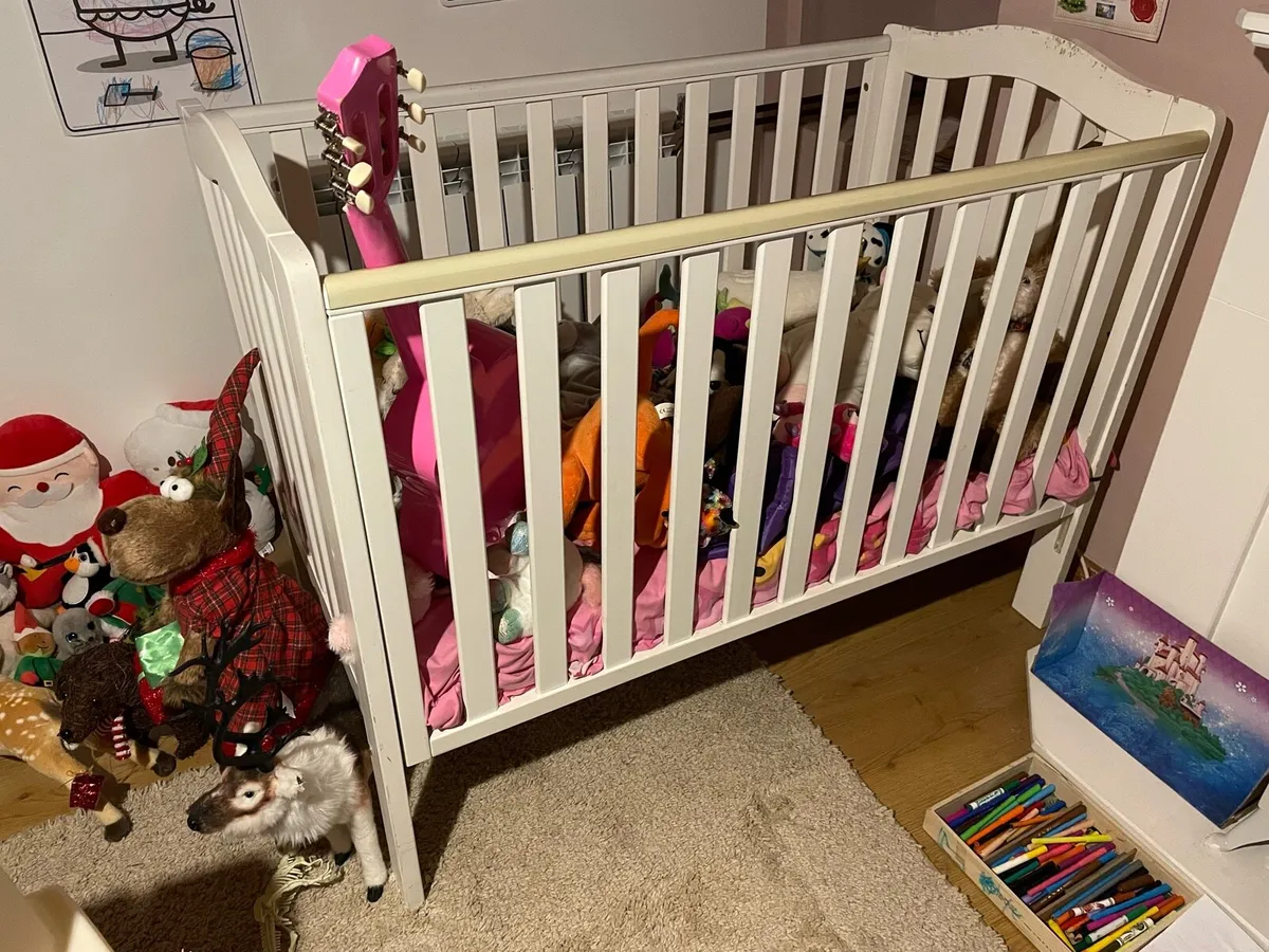 Baby/ toddler cot