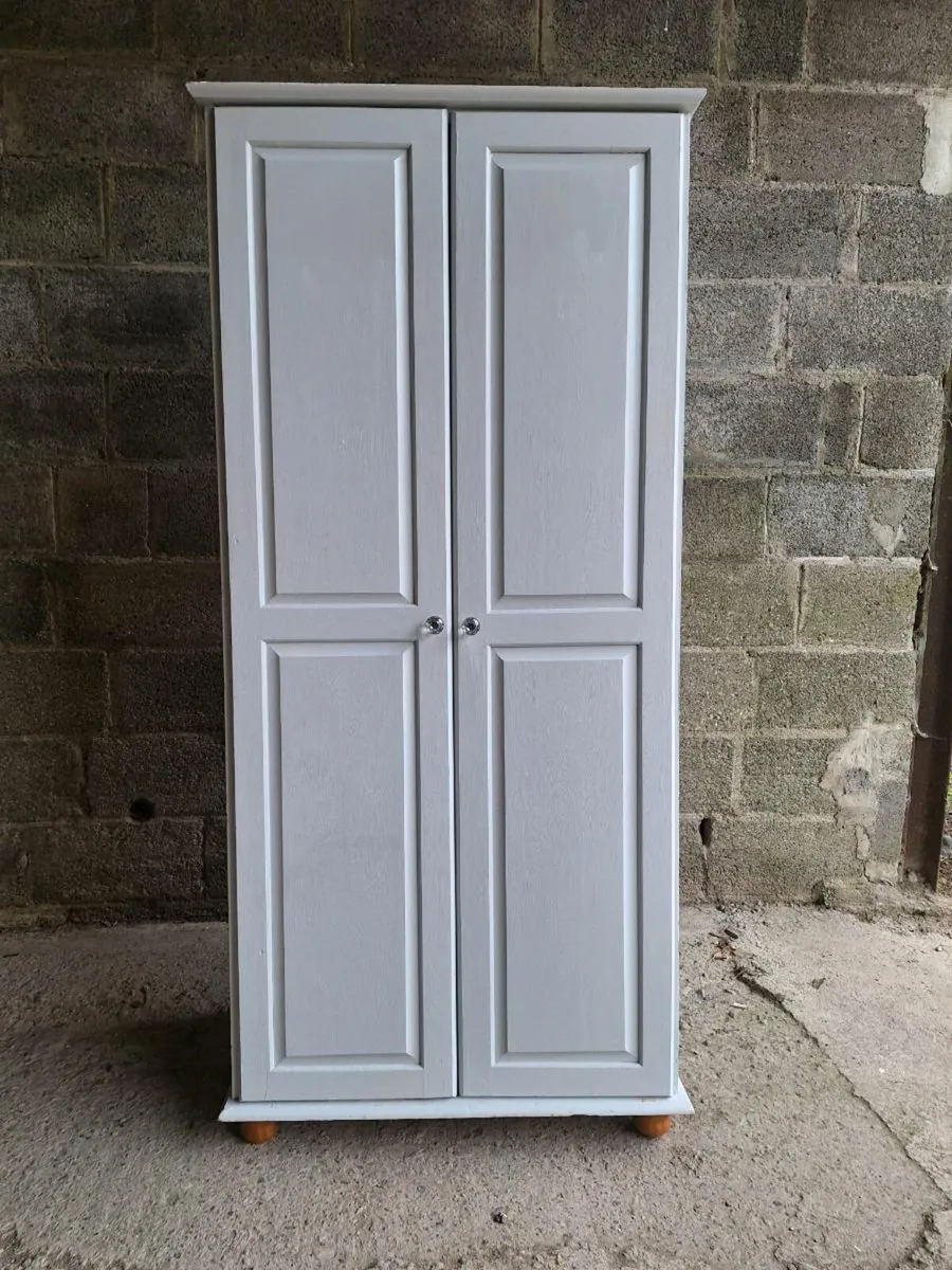 Painted pine wardrobe (DELIVERY ) - Image 3