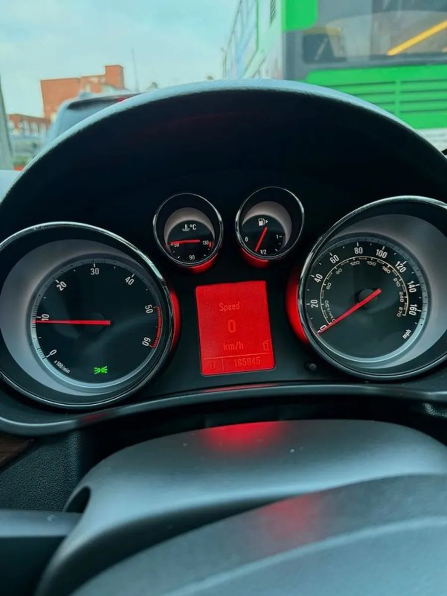 2011 Opel Insignia - Image 3