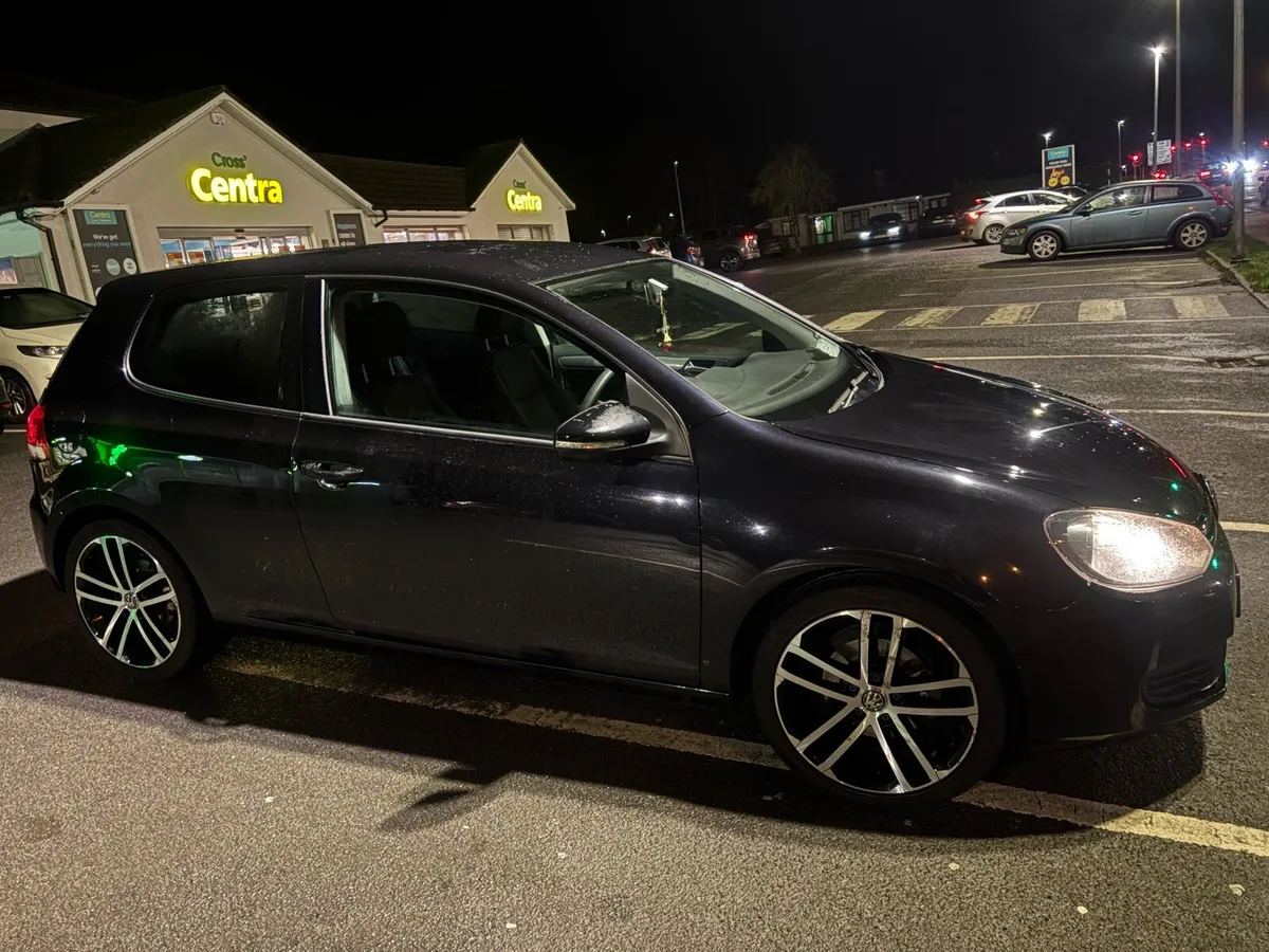 Volkswagen Golf 1.6 tdi - Image 1