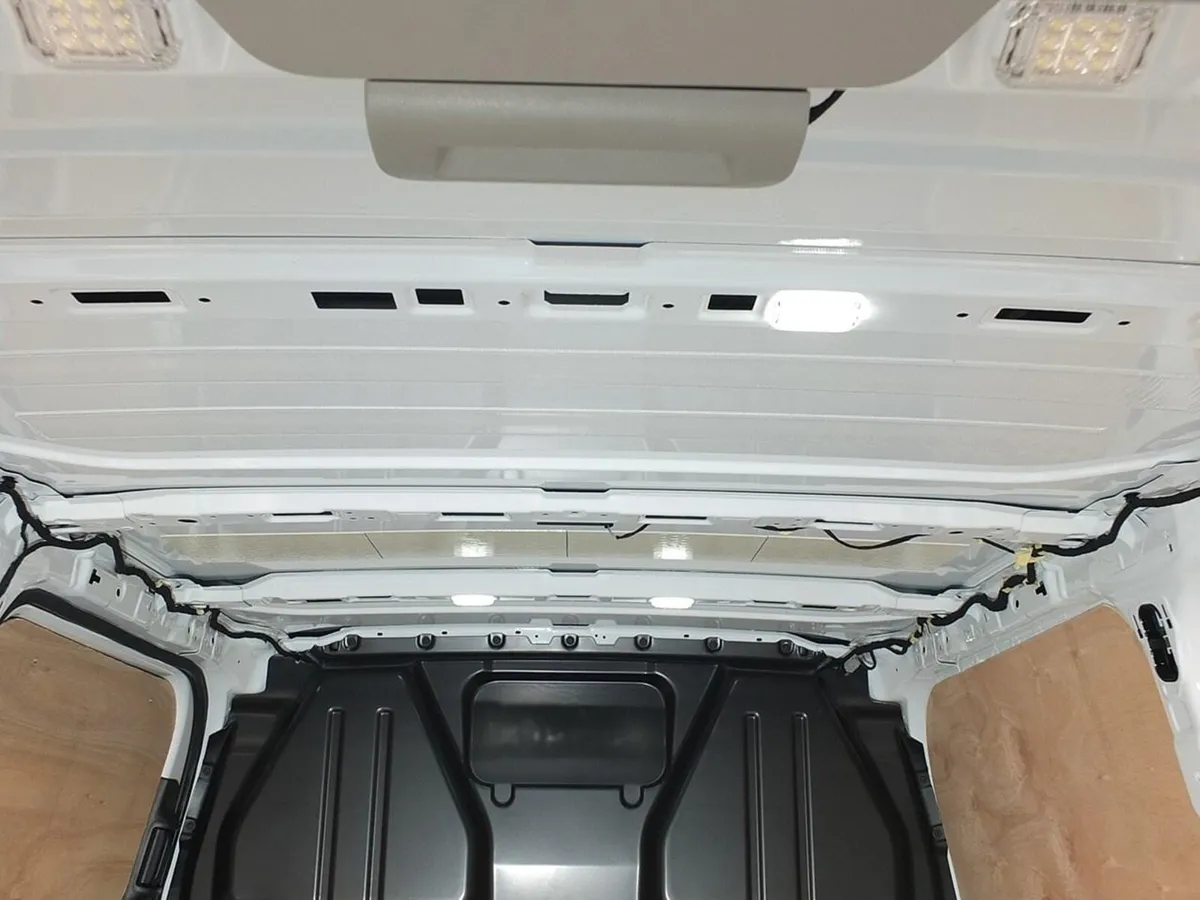 2023 Ford Transit Custom Panel Van - Image 4
