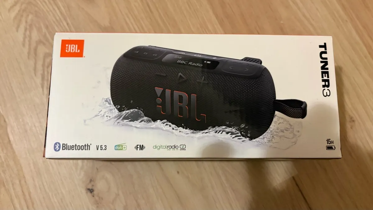 Jbl tuner 3 radio new