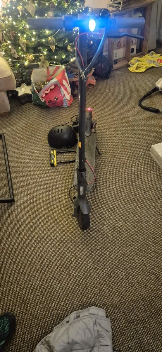 Xaomi M365 Pro 2 Electric Scooter - Image 2