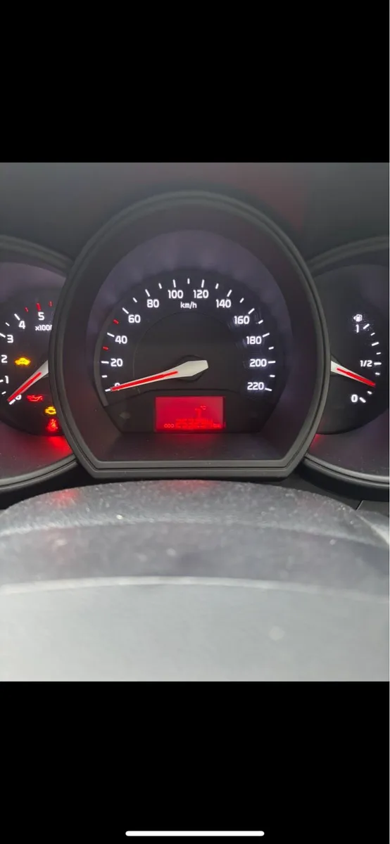 2013 Kia Rio - Image 4