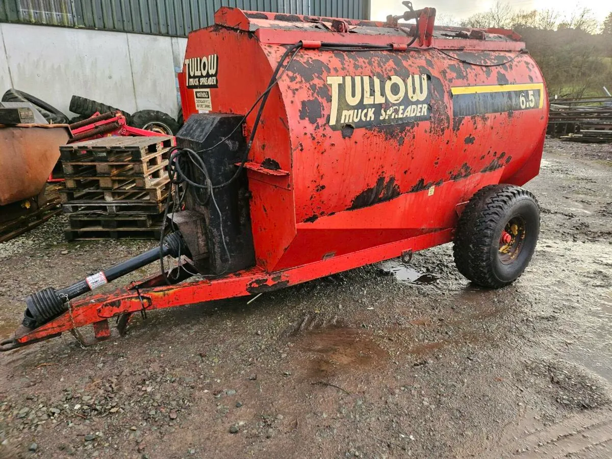 Tullow dung spreader - Image 1