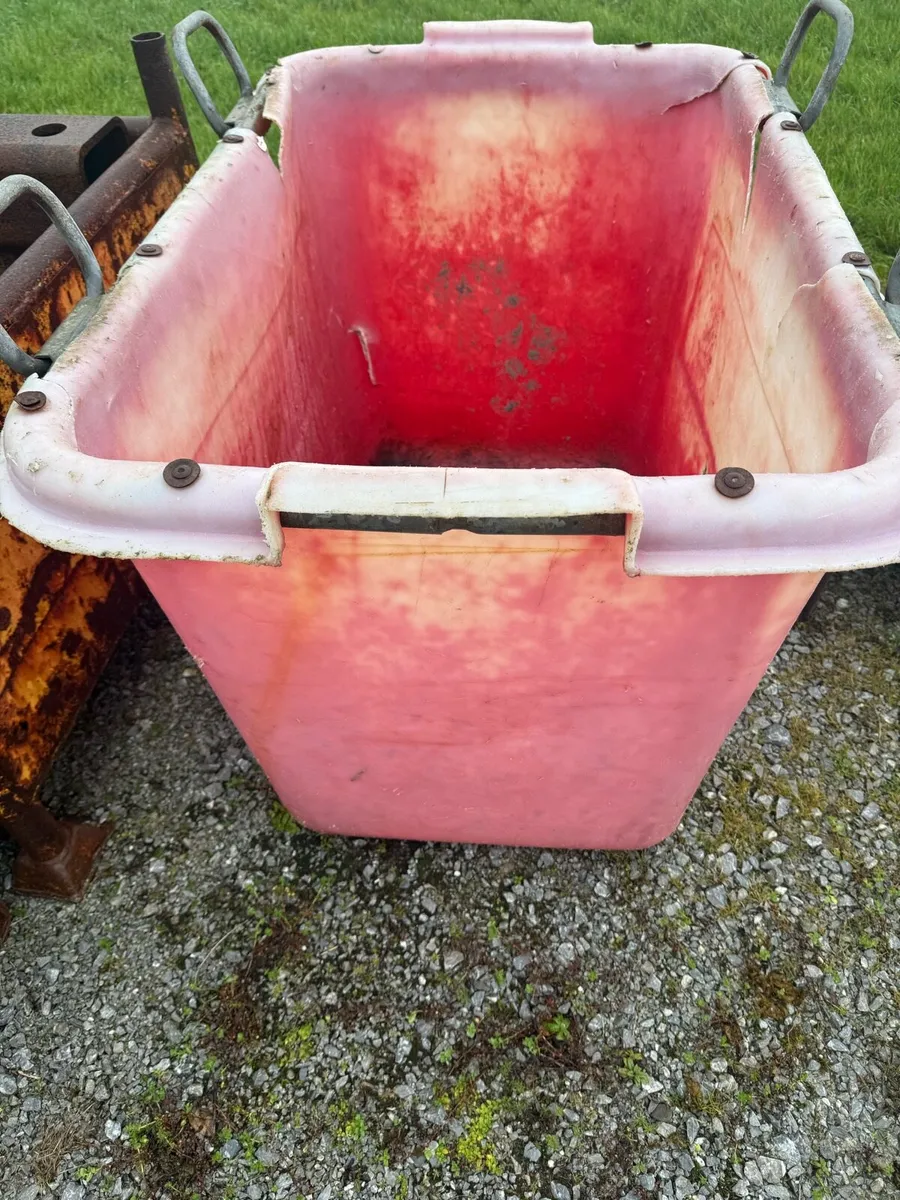 Cement/Mortar Tub - Image 2