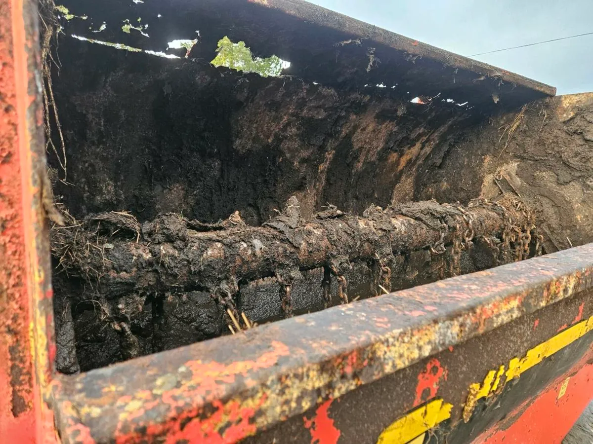 Tullow dung spreader - Image 4