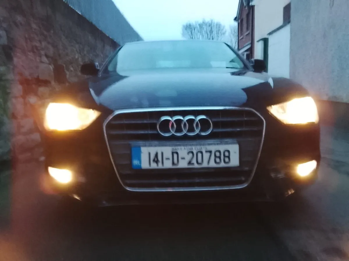 Audi A4 2014 - Image 2