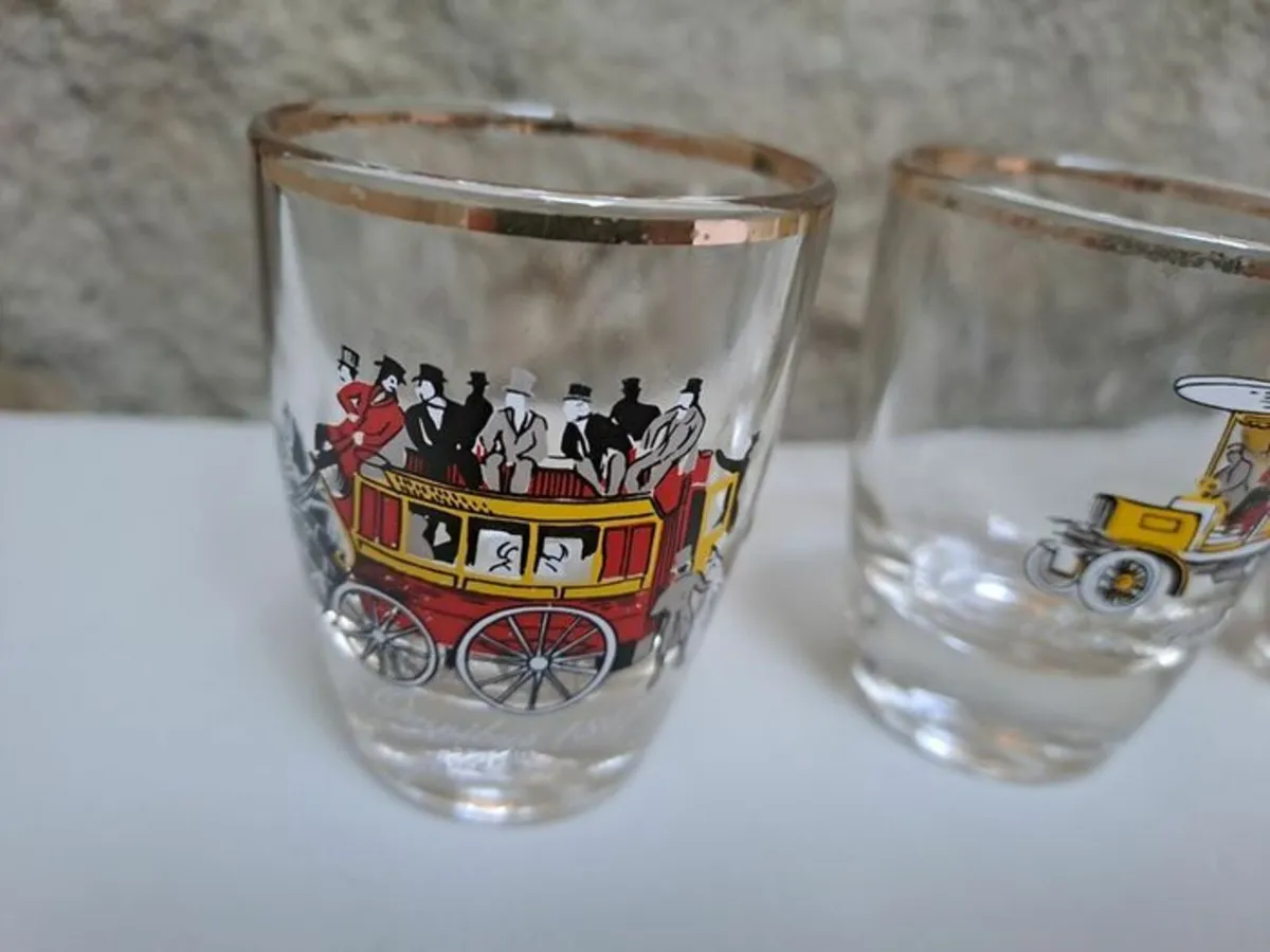 3 London shot glasses - Image 4