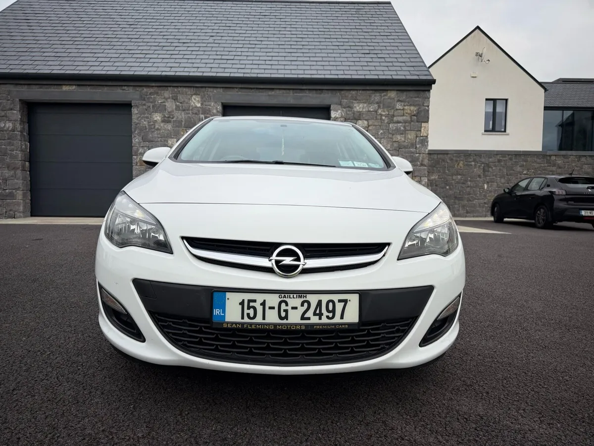Opel Astra Excite 1.4 litre Petrol - Image 2