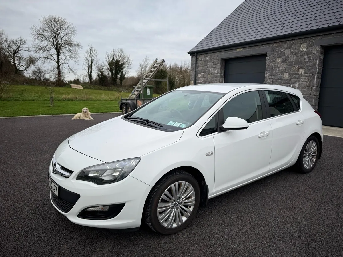 Opel Astra Excite 1.4 litre Petrol - Image 3