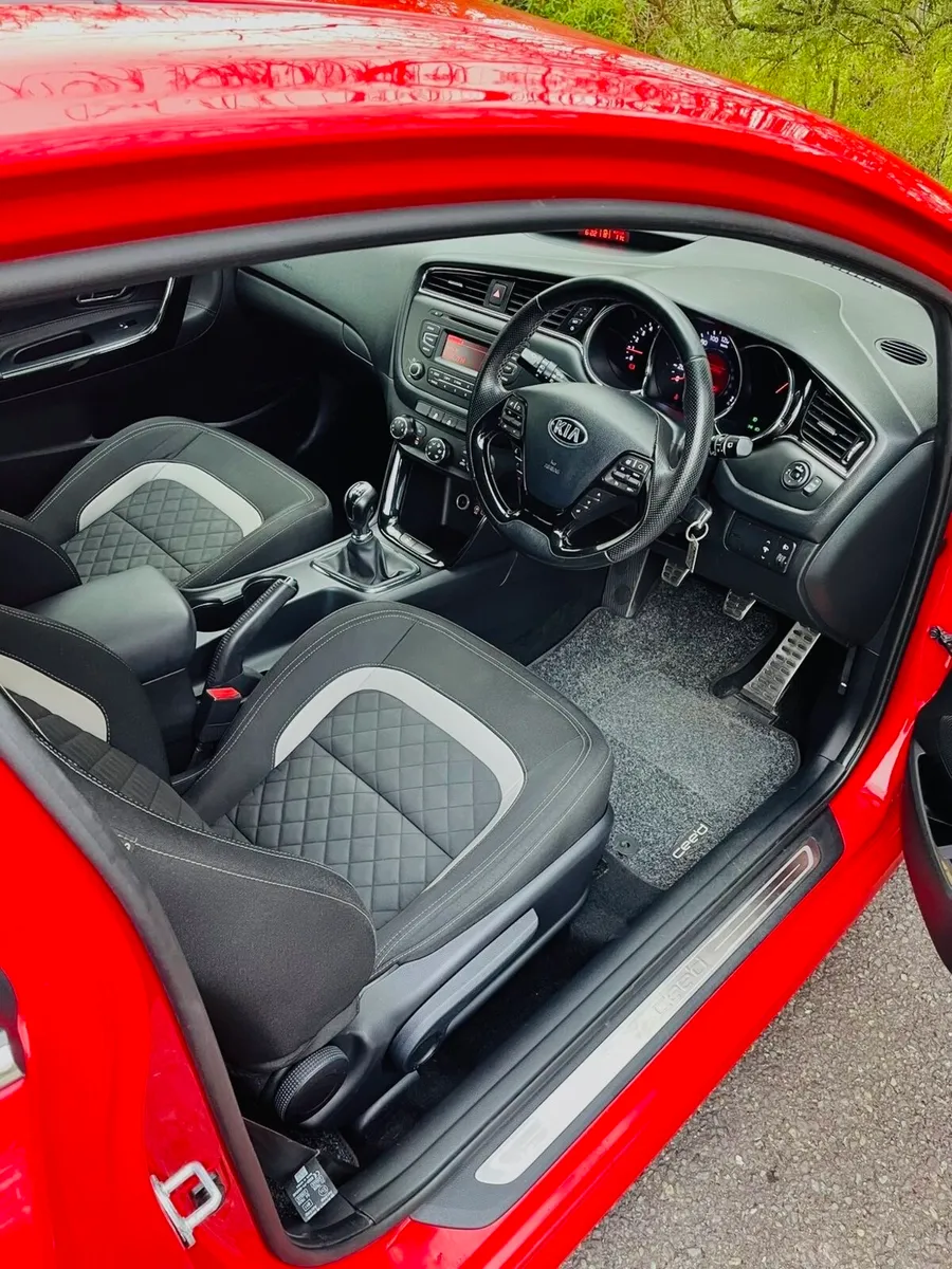 Kia Ceed GT 1.6 Diesel - Image 3