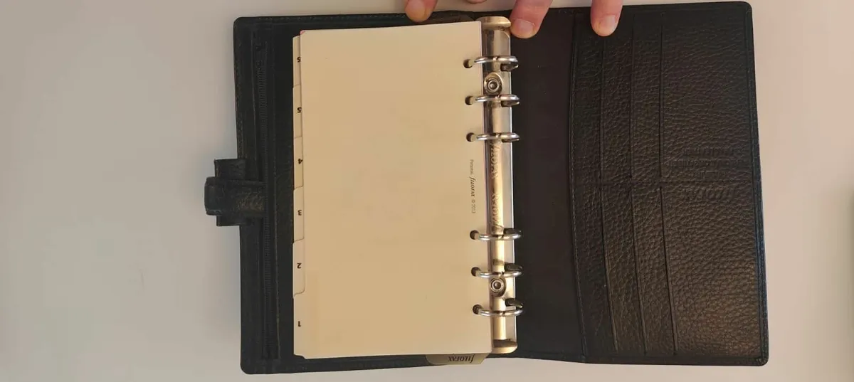 Filofax Finsbury Personal Real Leather Organiser - Image 2