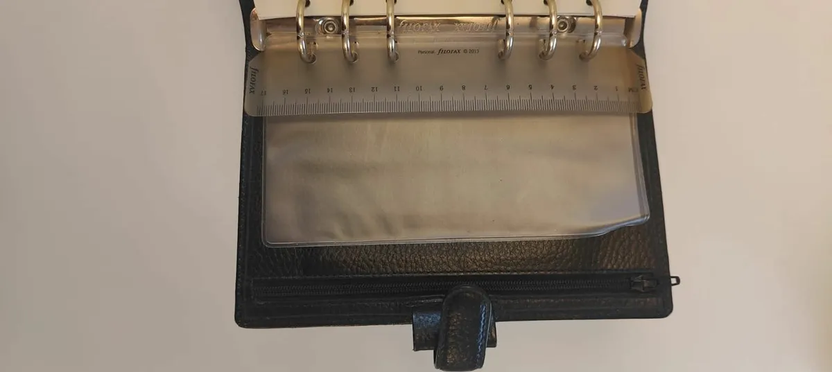 Filofax Finsbury Personal Real Leather Organiser - Image 3