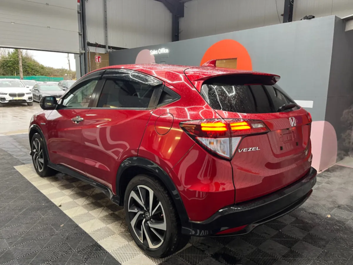 Honda Vezel €17950! 2017 HONDA VEZEL HYBRID RS SEN - Image 4