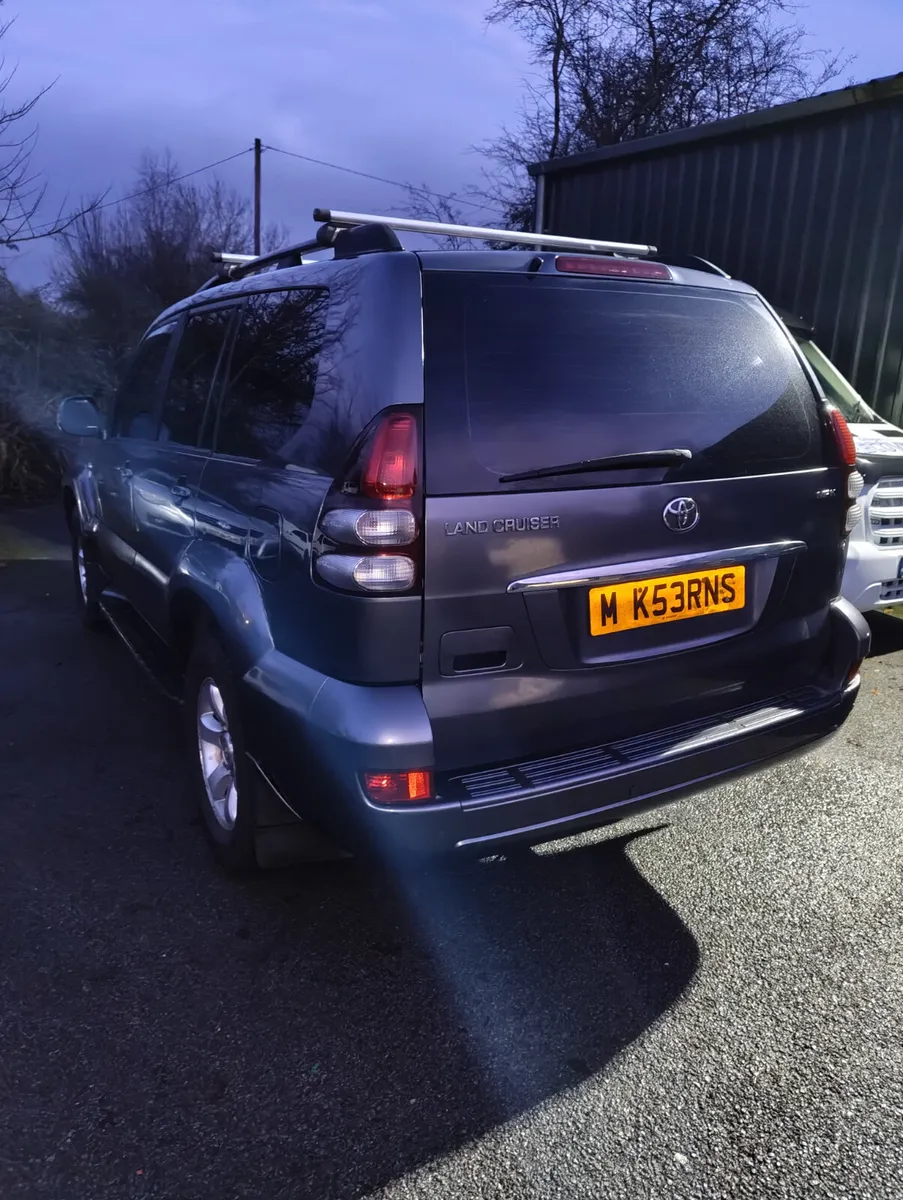 Toyota Land Cruiser 2006 - Image 2