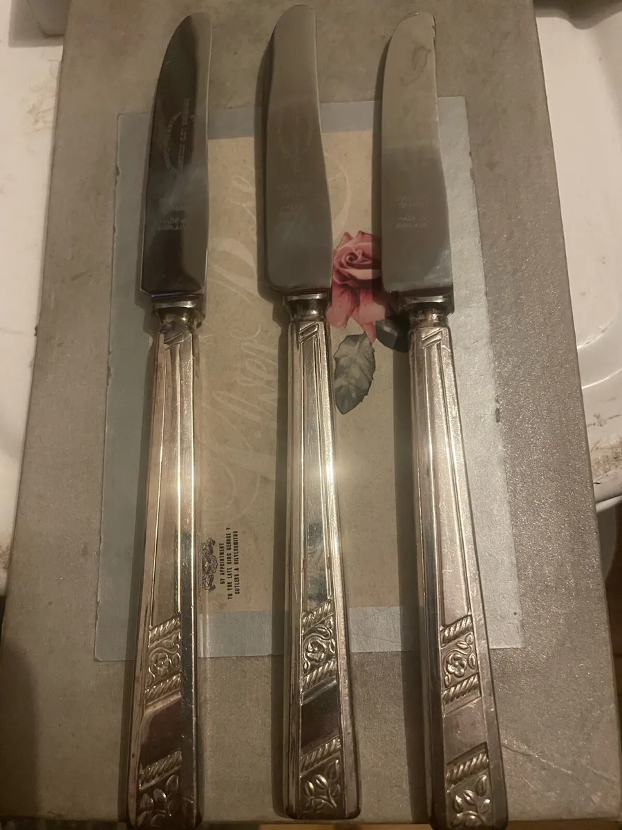 Antique viners knives - Image 3