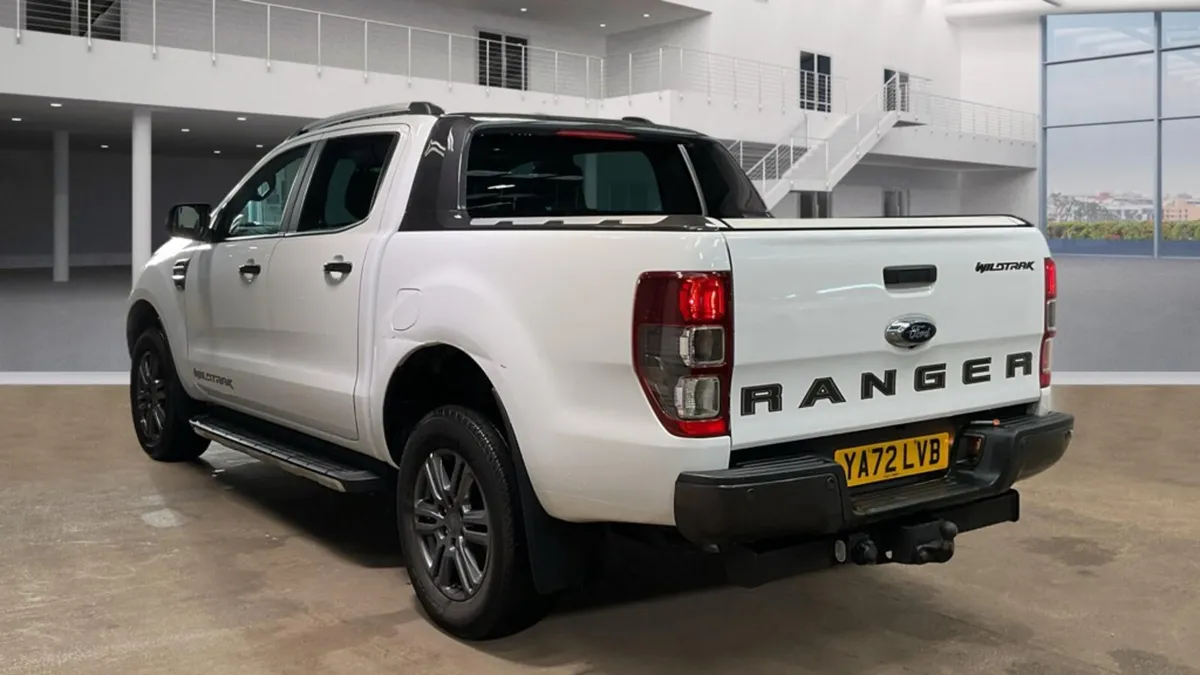 2023 FORD RANGER 2.0 EBL 213 WILDTRAK CrewCab Pick - Image 4