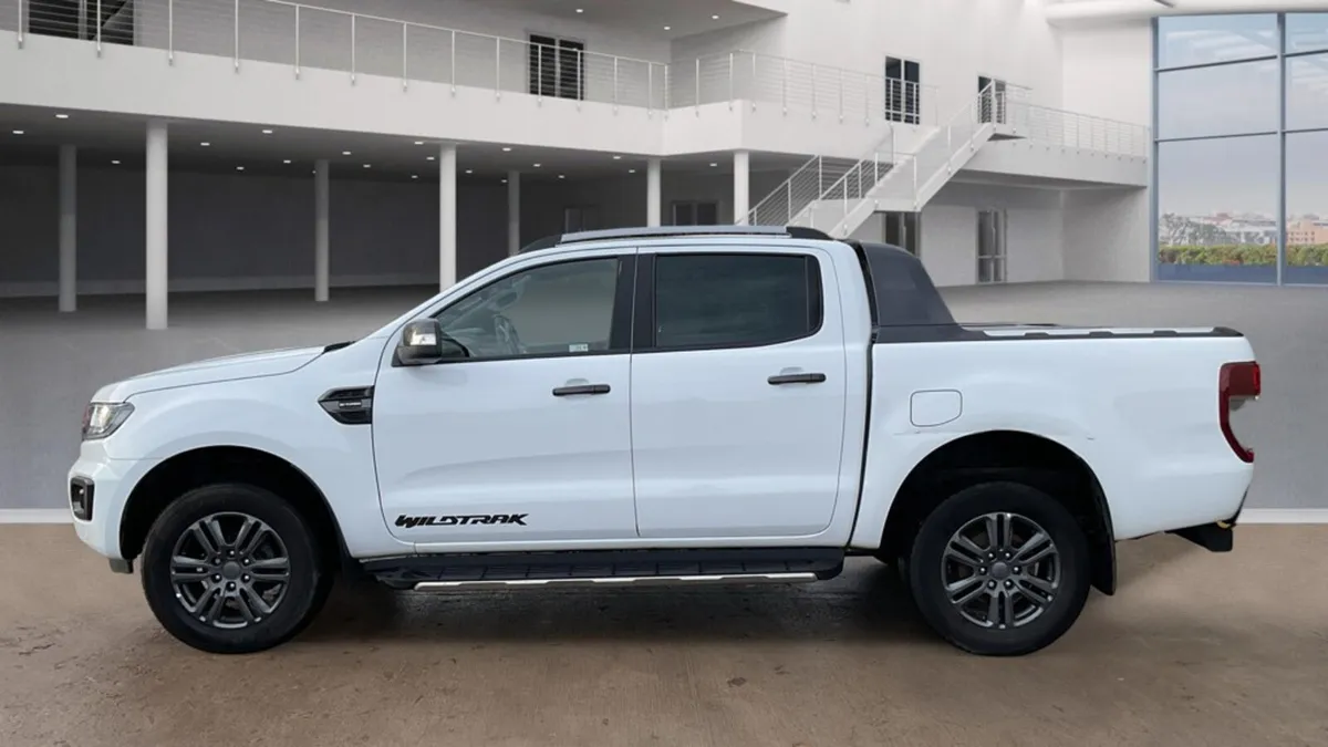 2023 FORD RANGER 2.0 EBL 213 WILDTRAK CrewCab Pick - Image 3