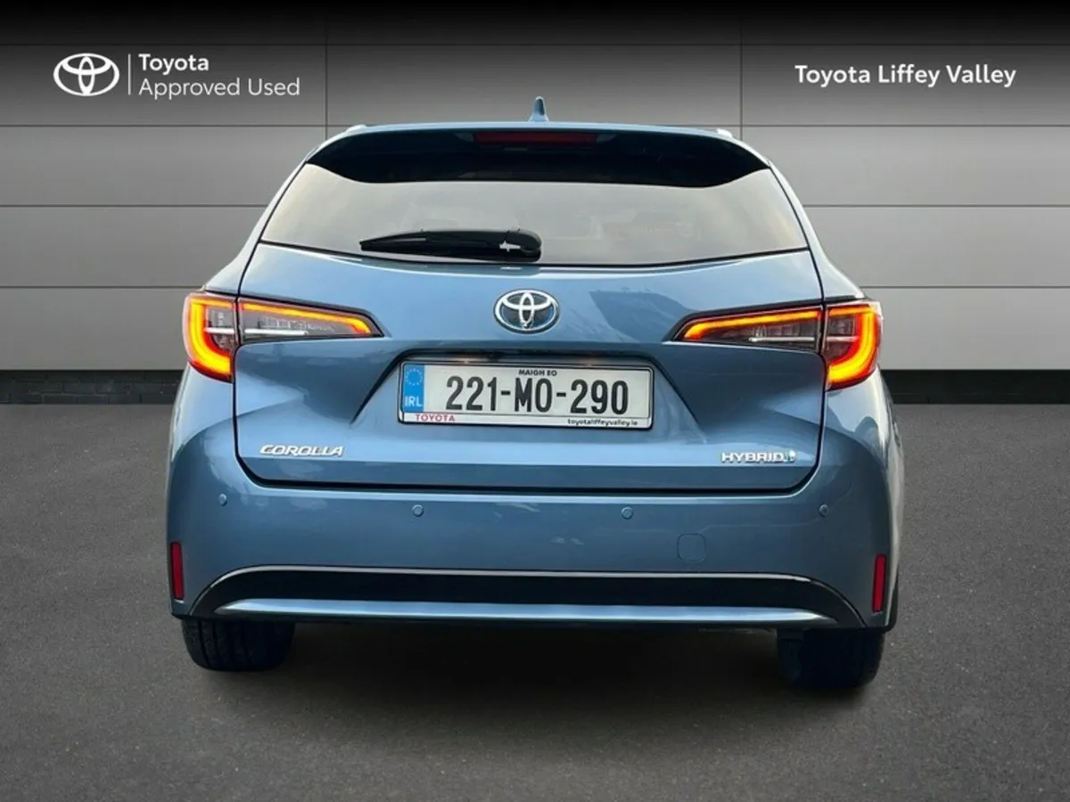 Toyota Corolla HYBRID SOL TOURING SPORT - Image 4