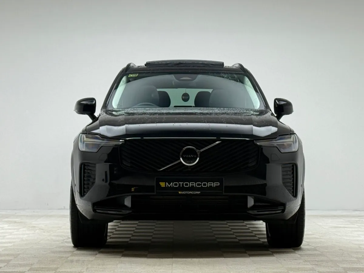 Volvo XC90 PLUS T8 PHEV AWD AUTO *7 SEATER* - Image 2