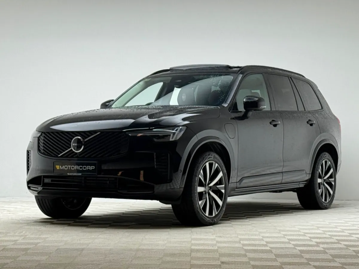 Volvo XC90 PLUS T8 PHEV AWD AUTO *7 SEATER* - Image 3