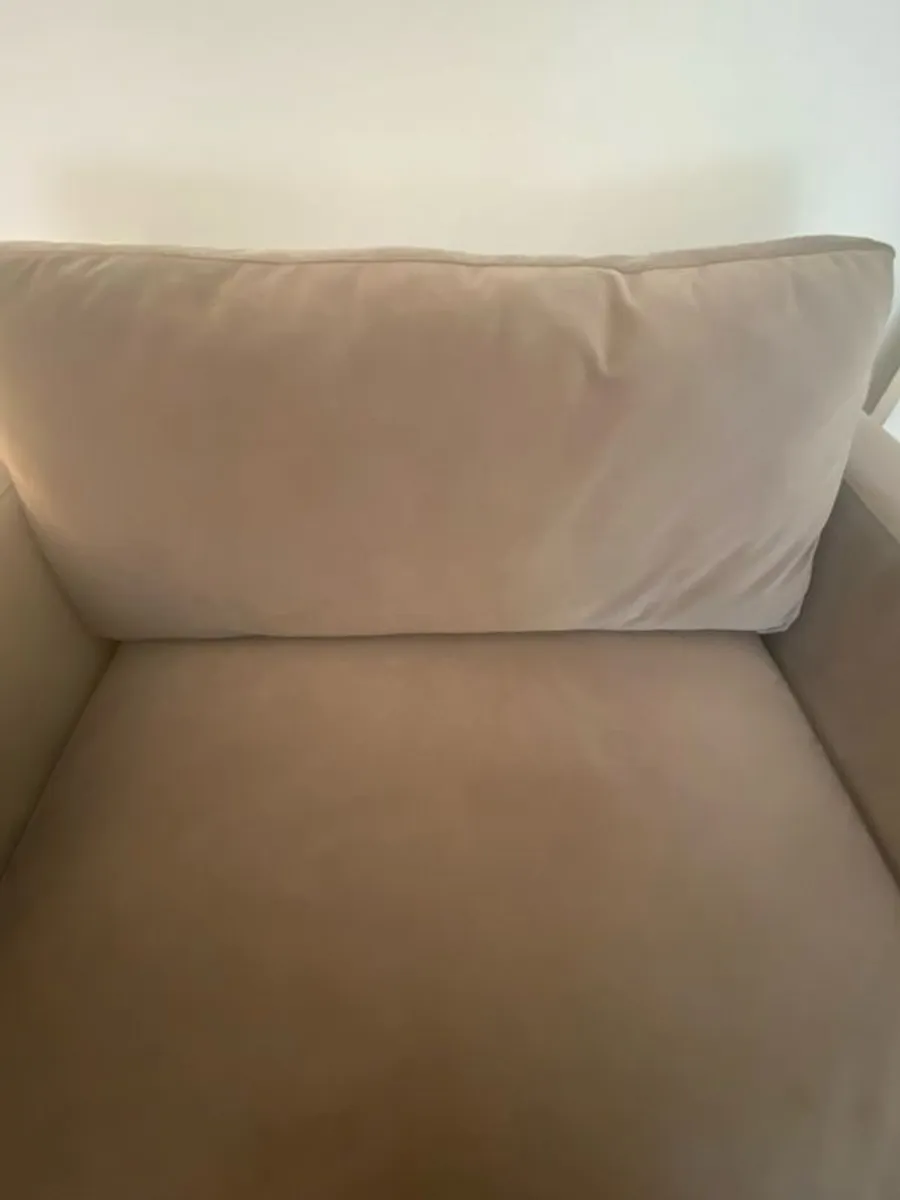 Snuggler/ sofa - Image 3