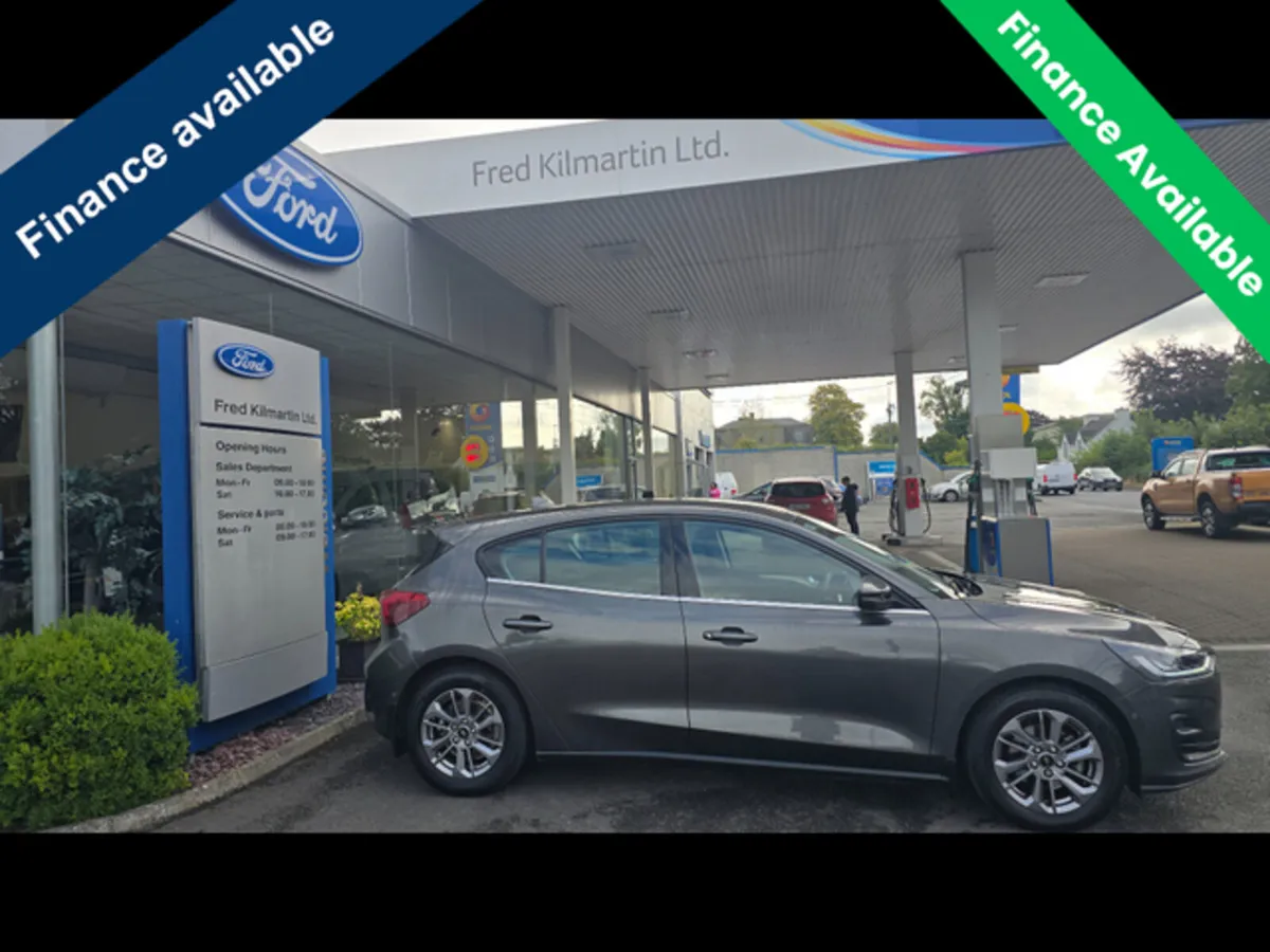 Ford Focus TITANIUM 1.0T 125 M6 4DR - Image 3