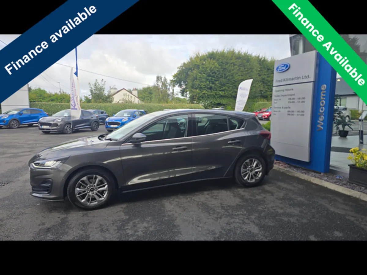 Ford Focus TITANIUM 1.0T 125 M6 4DR - Image 4