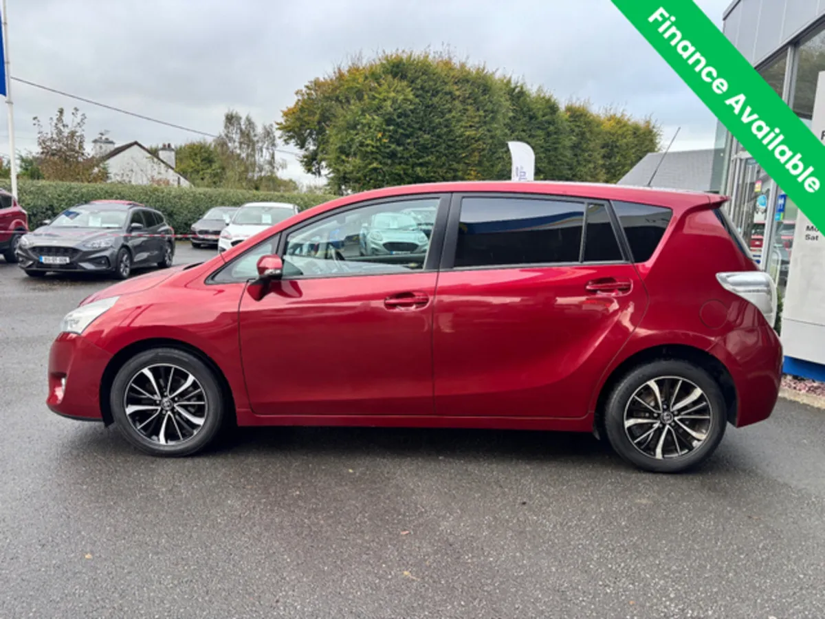 Toyota Verso 1.6 DESIGN TSS D-4D 5DR - Image 4