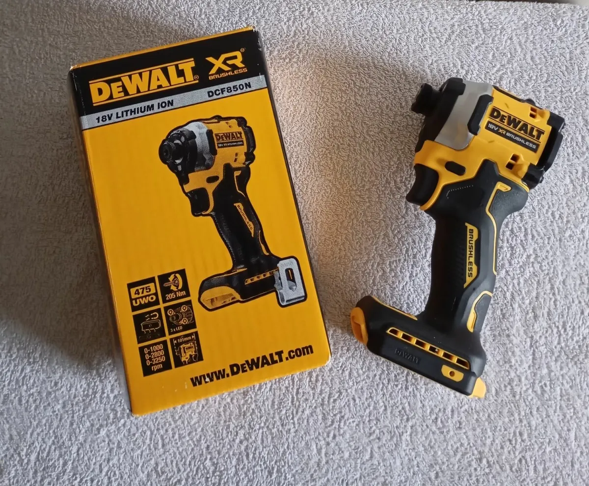 DeWalt dcf850 & Powerstack Battery - Image 2