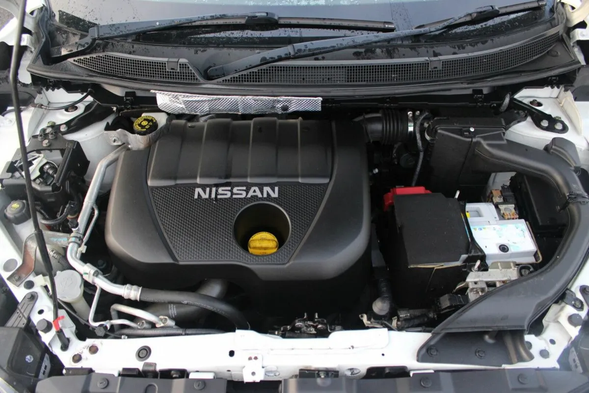 Nissan Qashqai 1.5 DSL XE SAFETY PACK - Image 4