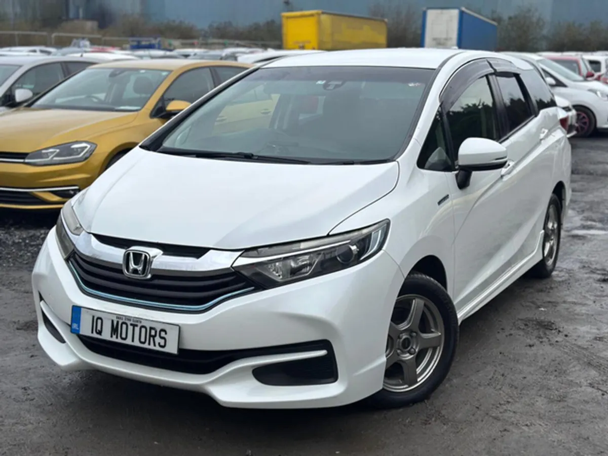 Honda Shuttle 1.5L Petrol-Hybrid Estate Automatic - Image 2