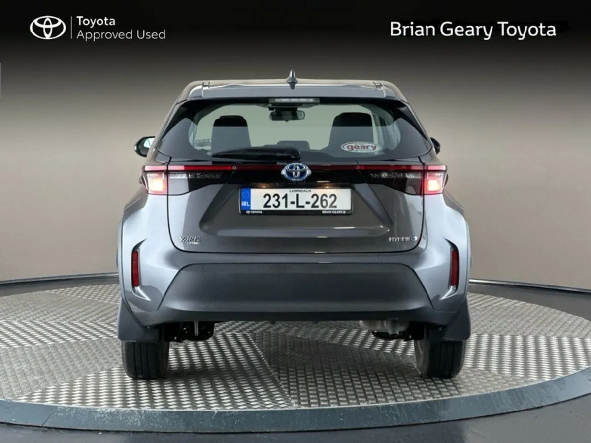 Toyota Yaris Cross HYBRID LUNA - Image 4