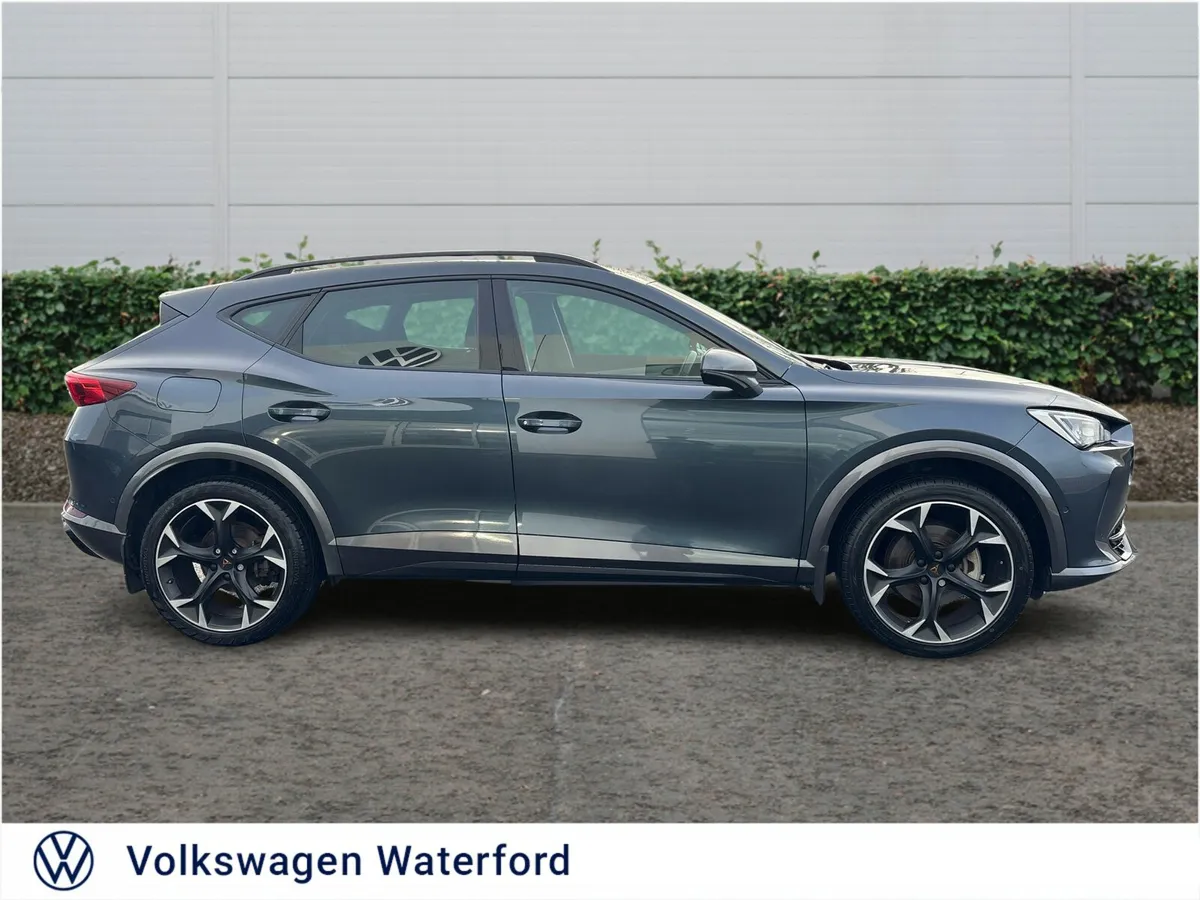 2023 Cupra Formentor e-Hybrid - Image 4