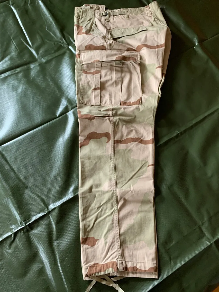 USMC DESERT STORM MILITARY UNIFORM (MEDIUM) - Image 4