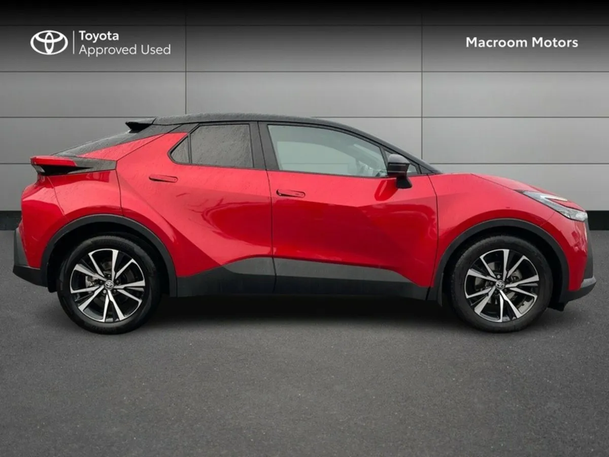 Toyota C-HR FRESH SELECTION OF TRADE-INS HYBRID SP - Image 3
