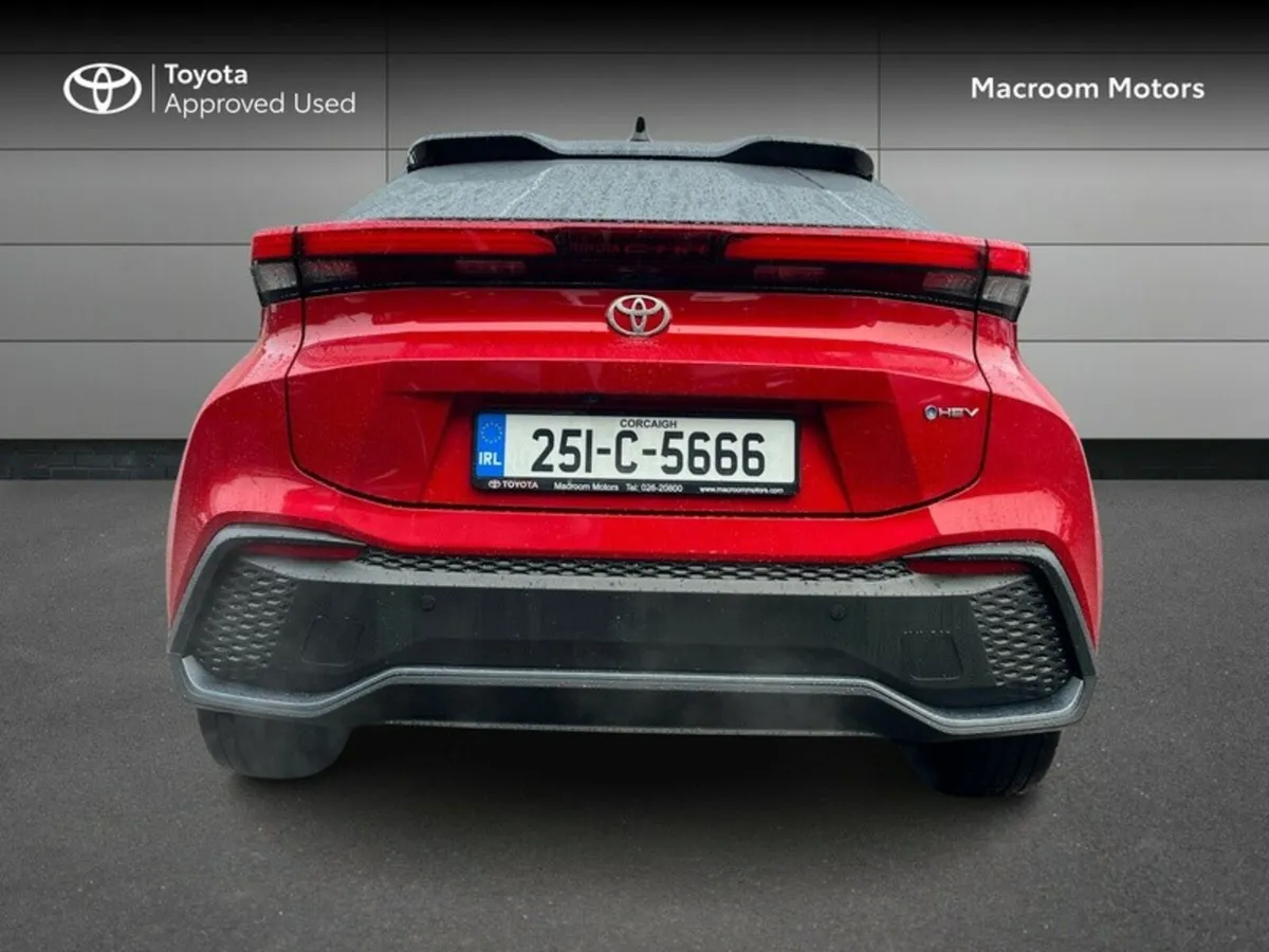 Toyota C-HR FRESH SELECTION OF TRADE-INS HYBRID SP - Image 4