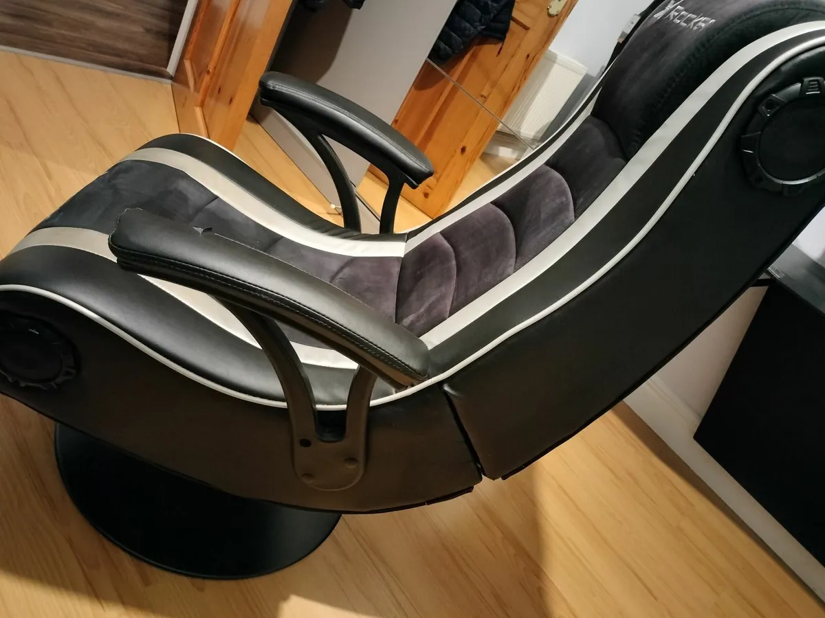 Gaming chair - Image 2