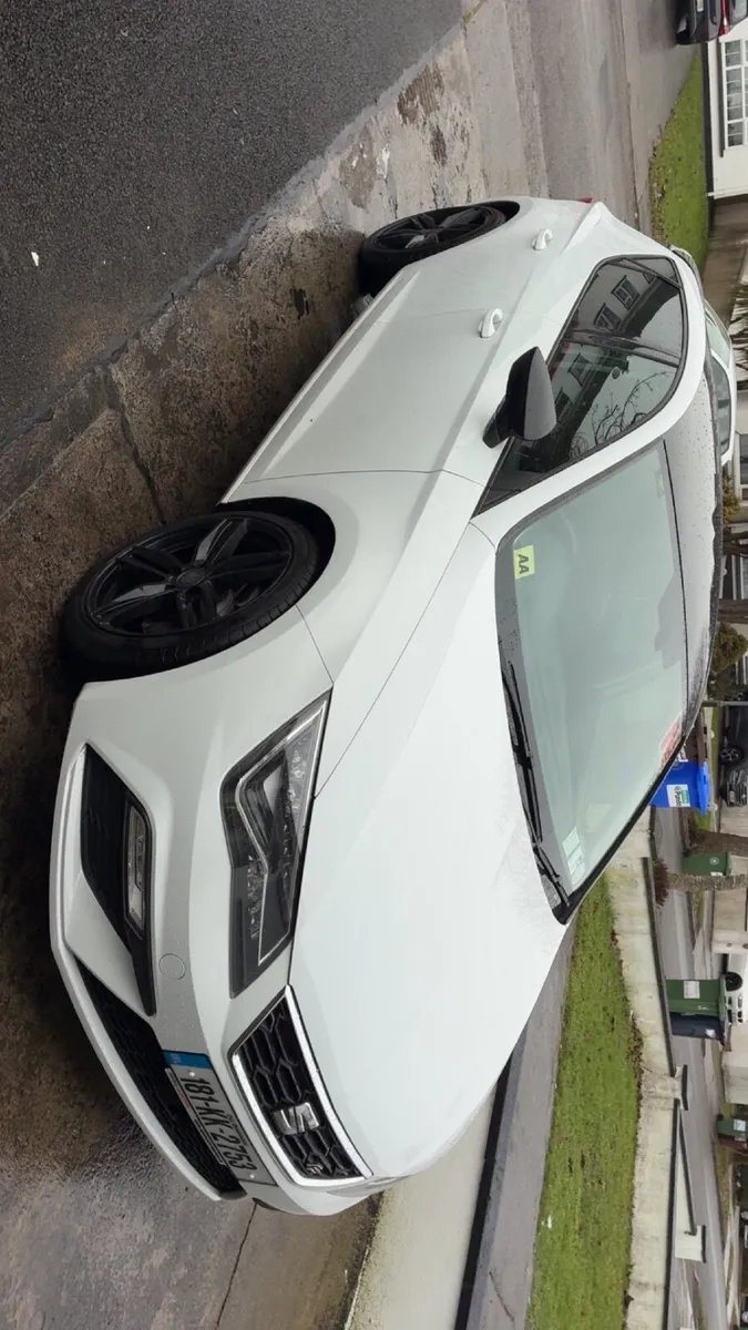 SEAT LEON FR 2018 LOW KMS - Image 3