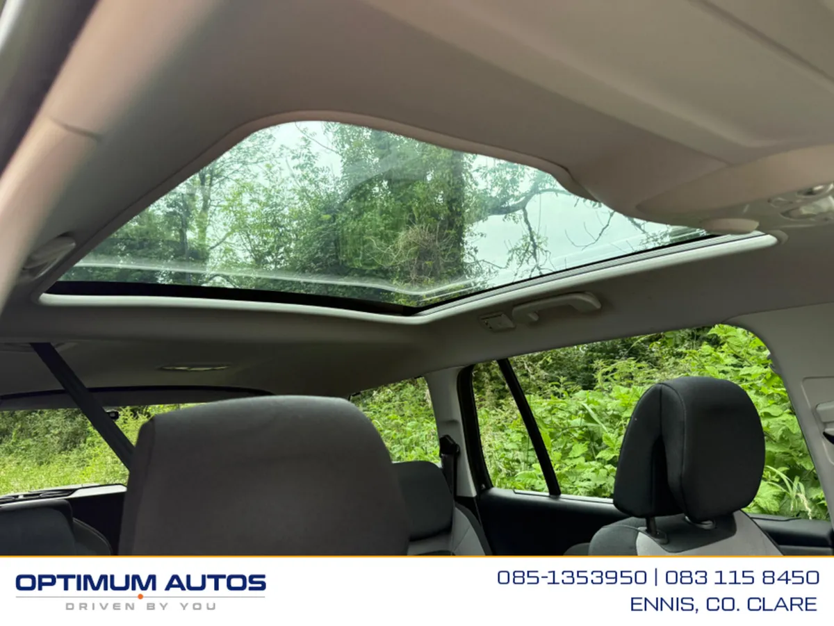 Citroen Grand C4 Picasso AUTOMATIC 1.6 PETROL 7 SE - Image 4