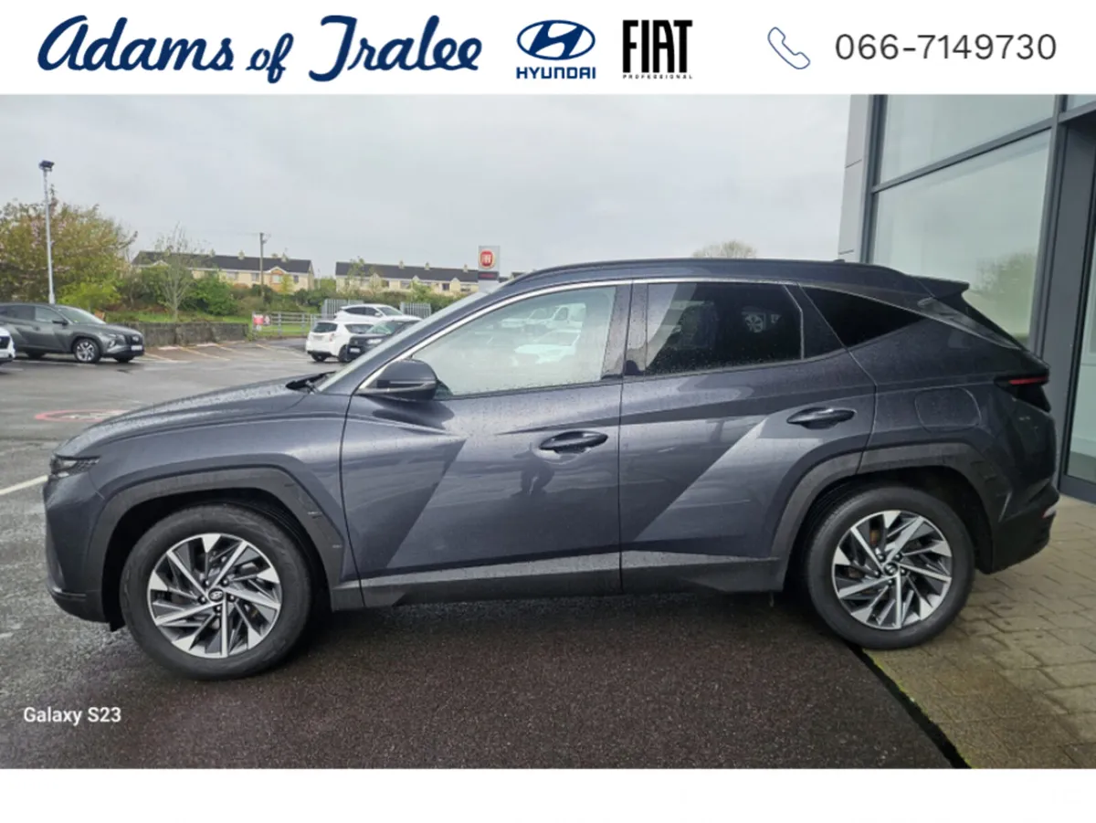 Hyundai Tucson IX35 EXECUTIVE PLUS 5DR - Image 2